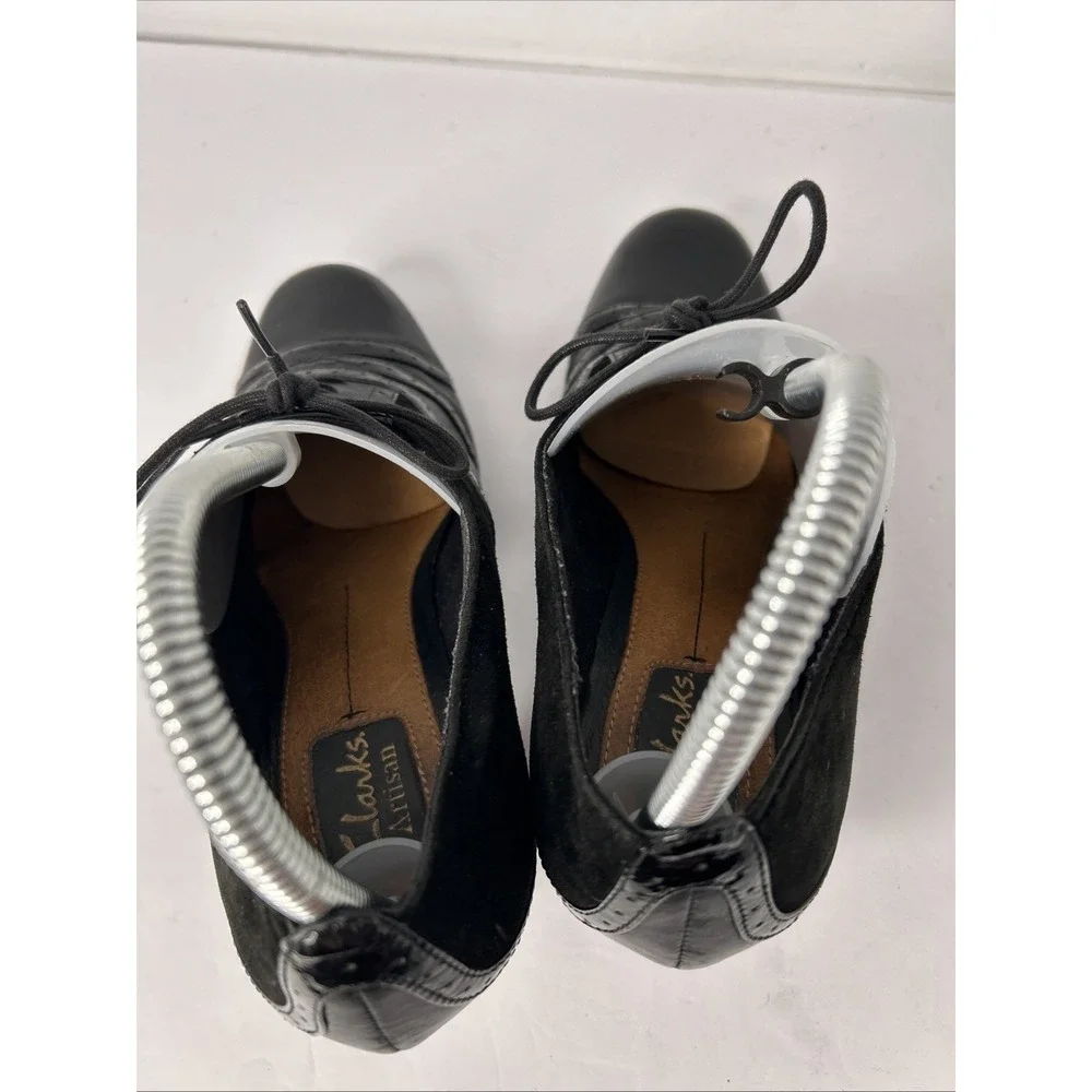 Clark's Artisan Women's Heels  With Laces Sz 8.5 M‎ Black